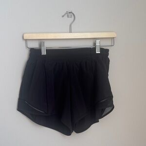 Lululemon Hotty Hot Short in Black